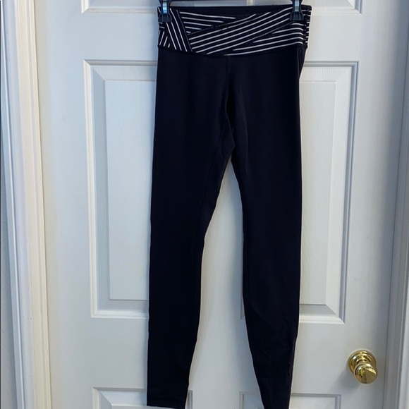 lululemon athletica Pants - Lululemon Wunder Under leggings- REVERSIBLE!